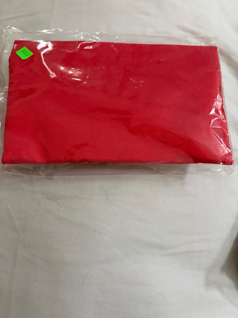 Red Embroidered Vietnam Women’s cosmetic bag Brand new - Picture 2 of 2